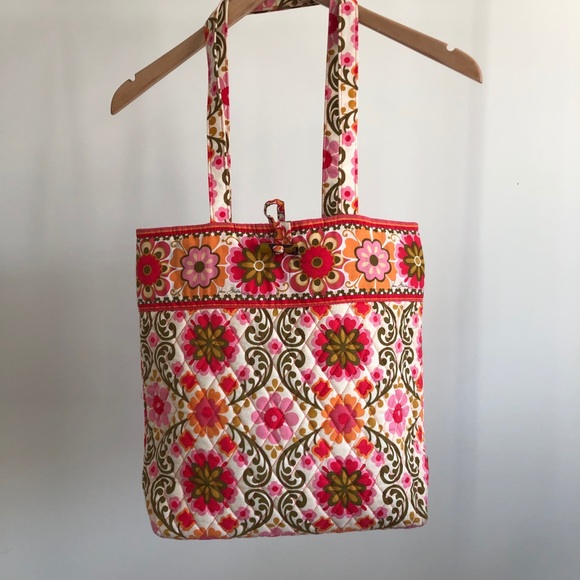 Vera Bradley Tote - Picture 3 of 8